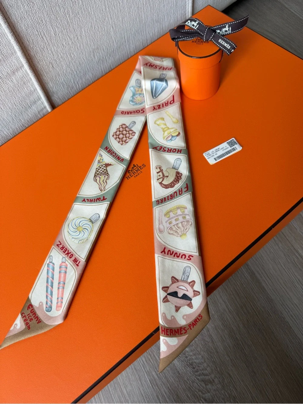 Hermès Funny Ice Cream Twilly Scarf - Beige/Crème/Vert Amande